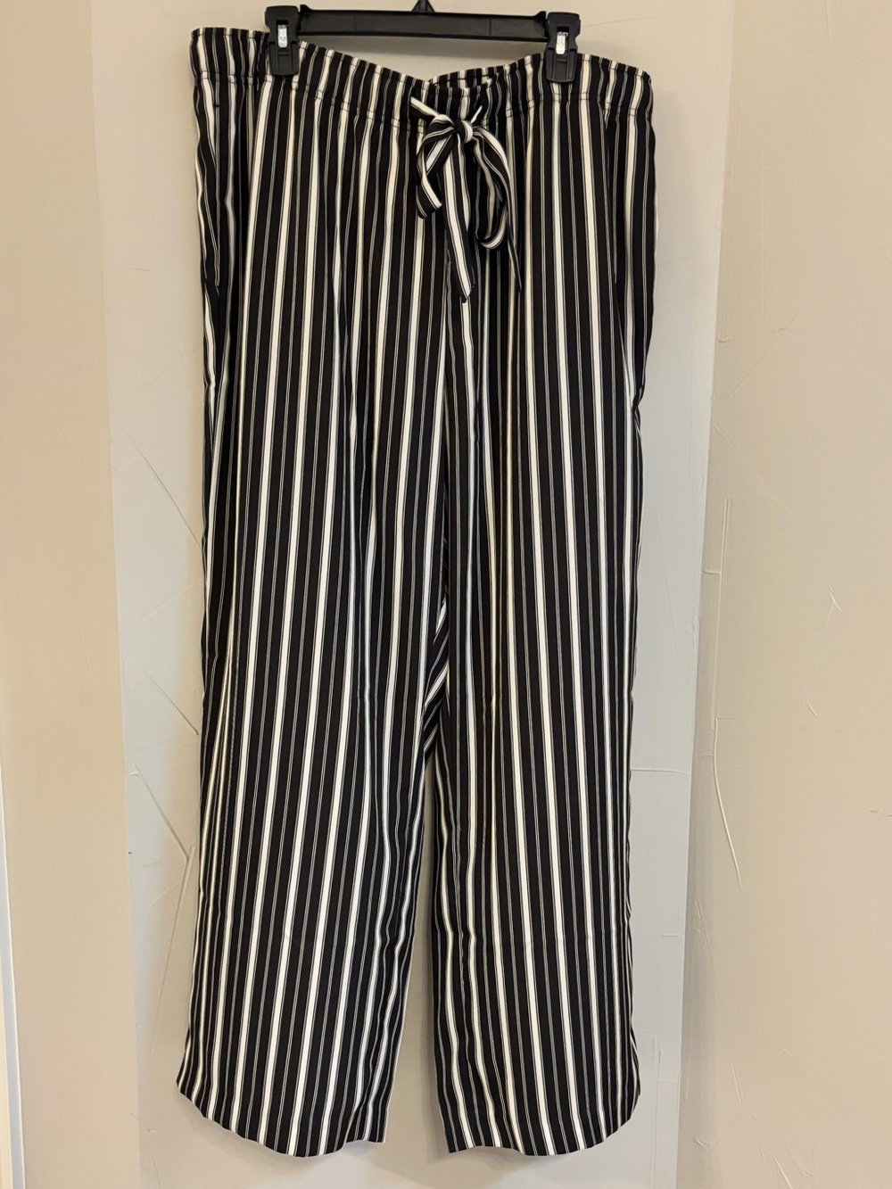 H&M Black & White Vertical Stripe Wide-Leg Drawstring Pants